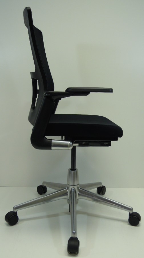 Bureaustoel Ahrend 2020 zwart nieuwe stof