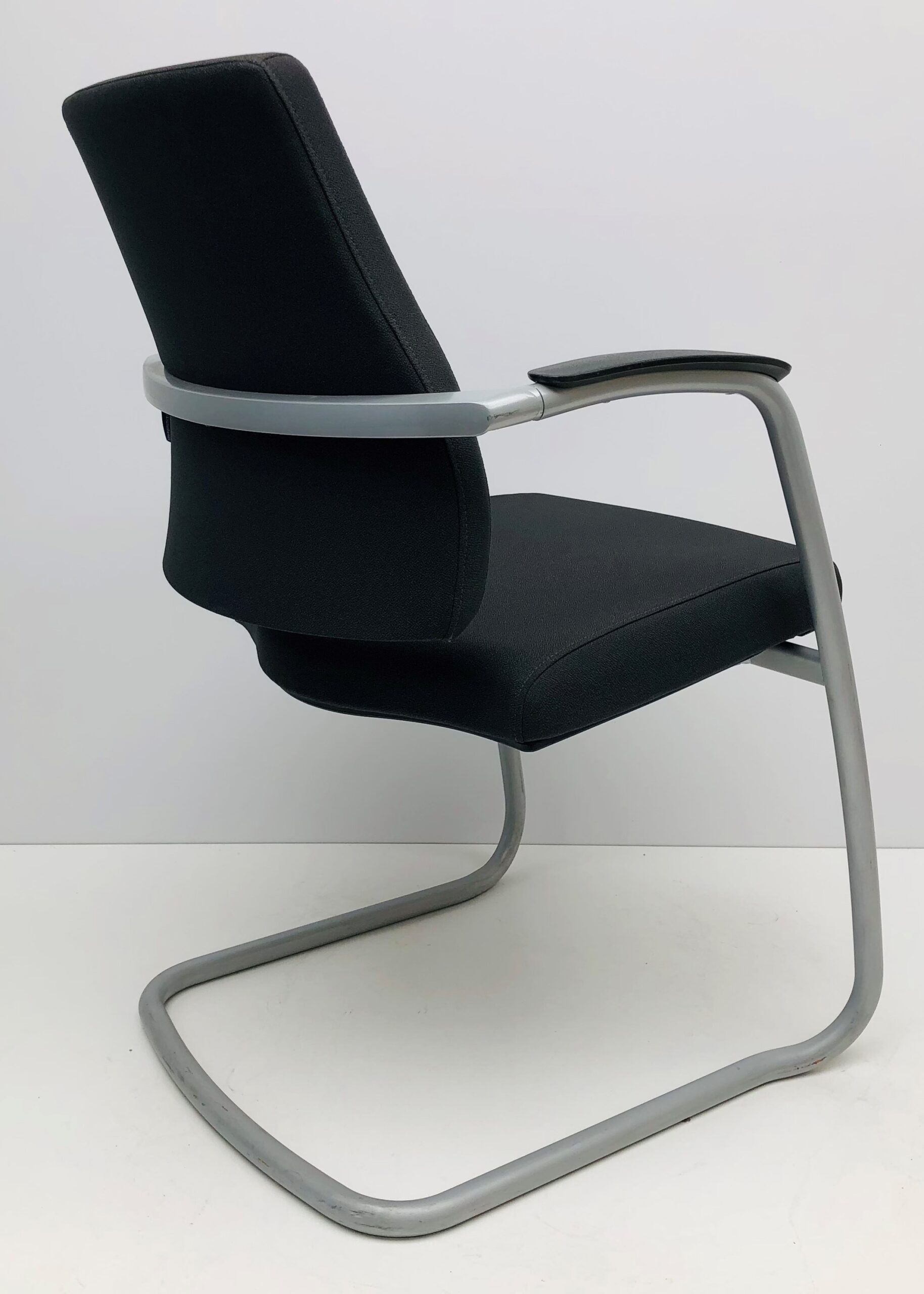 Vergaderstoel BMA Axia Visit antraciet