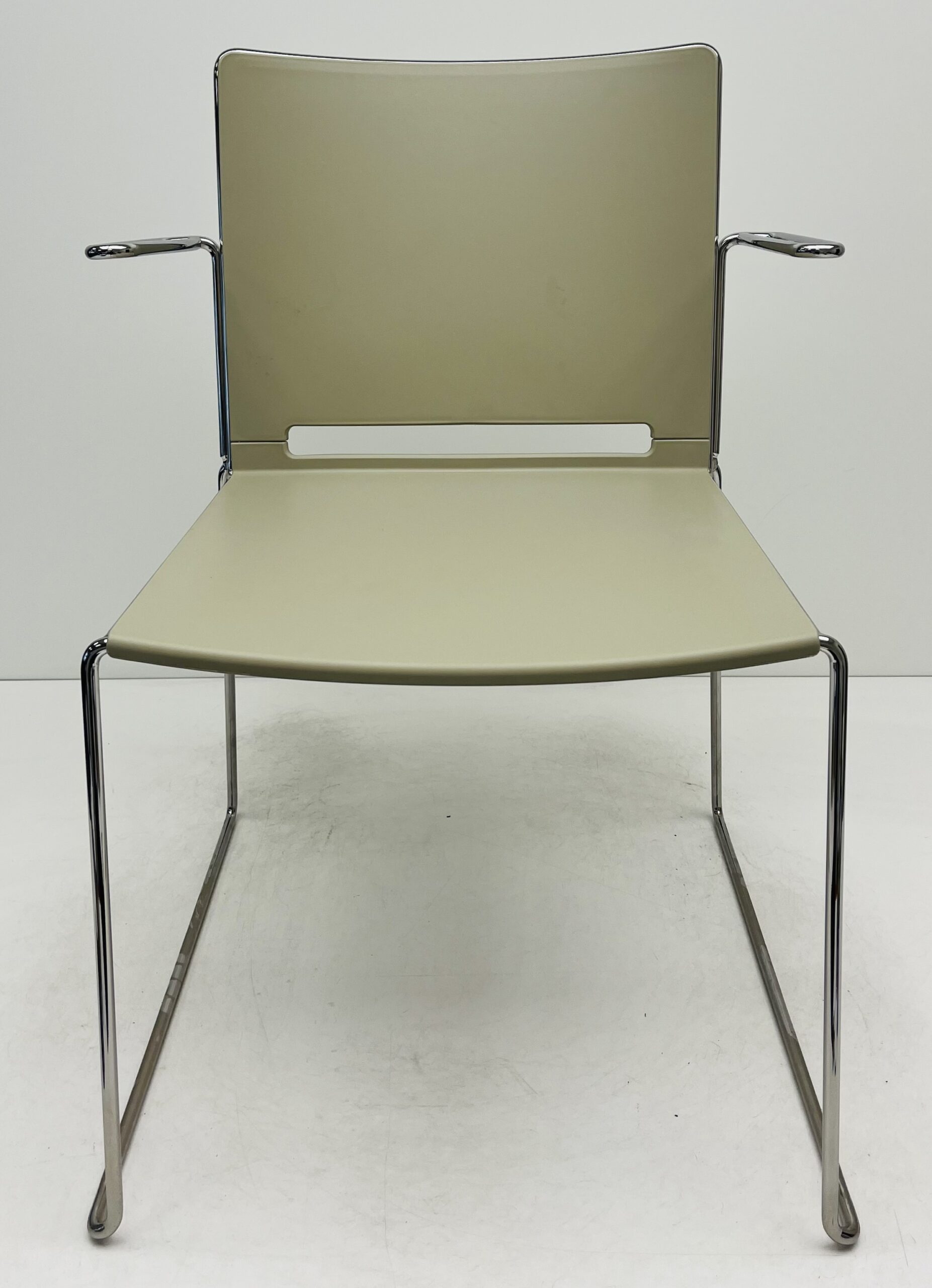 Vergaderstoel Markant Pep beige