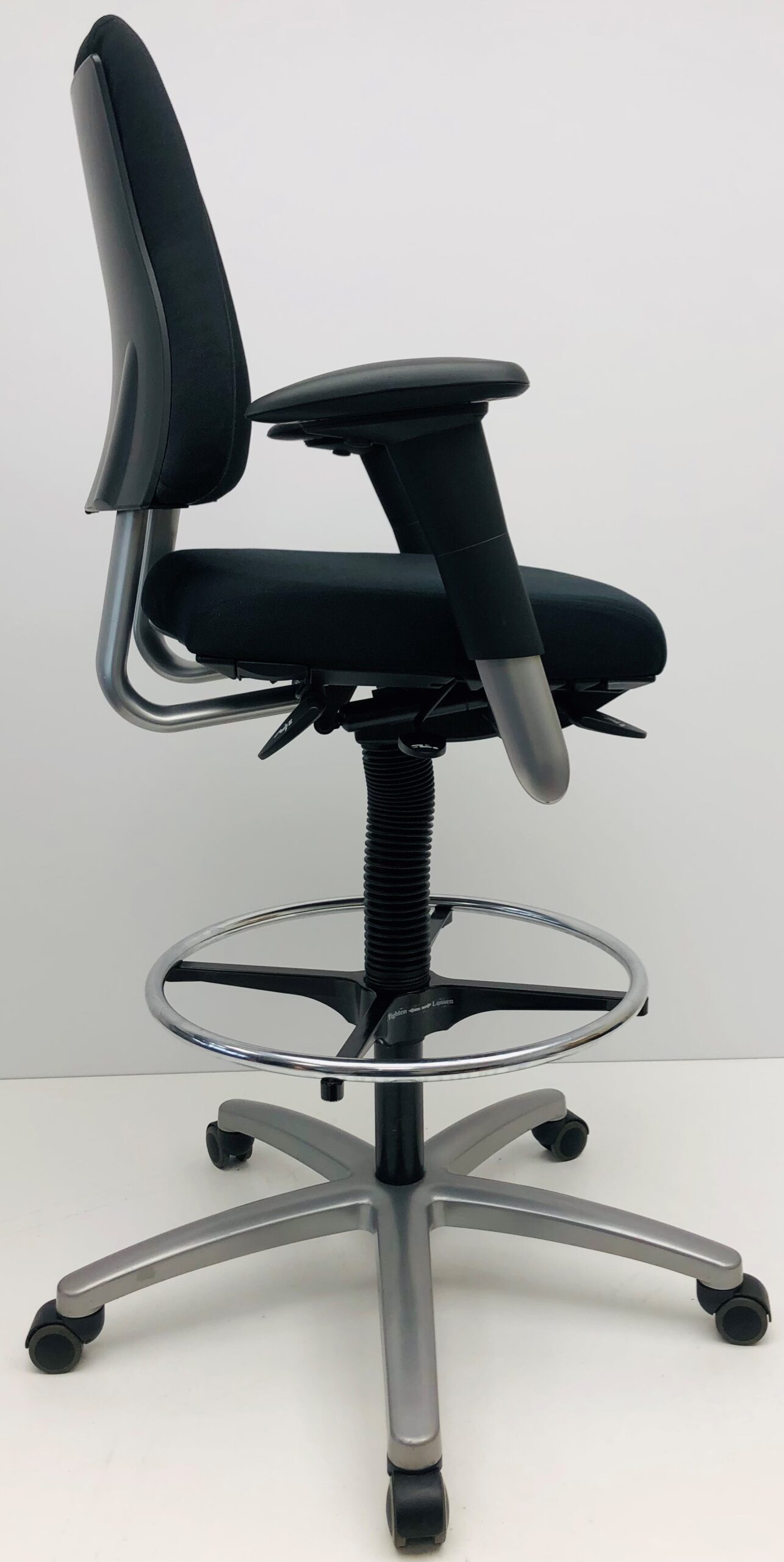 Loketstoel, kassastoel BMA Pro middelhoge rug nieuwe stof