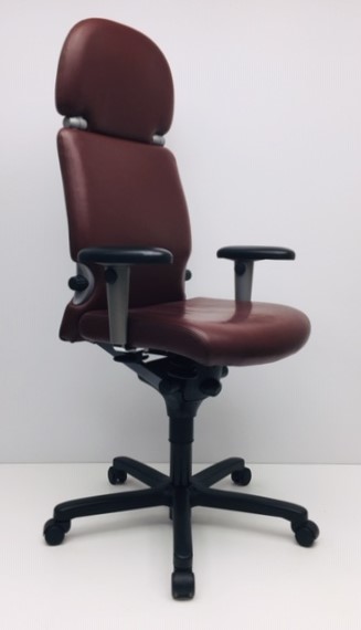 Bureaustoel Comforto 77 met hoofdsteun bruin leder