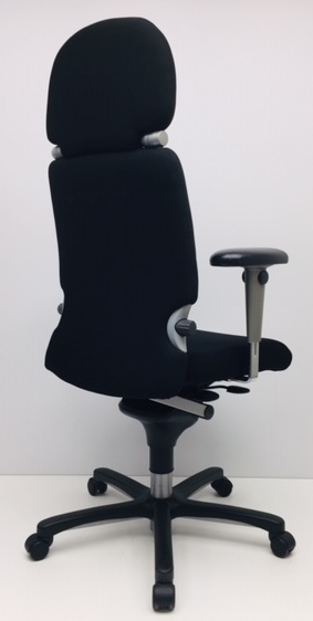 Bureaustoel Comforto 77 met hoofdsteun nieuwe stof