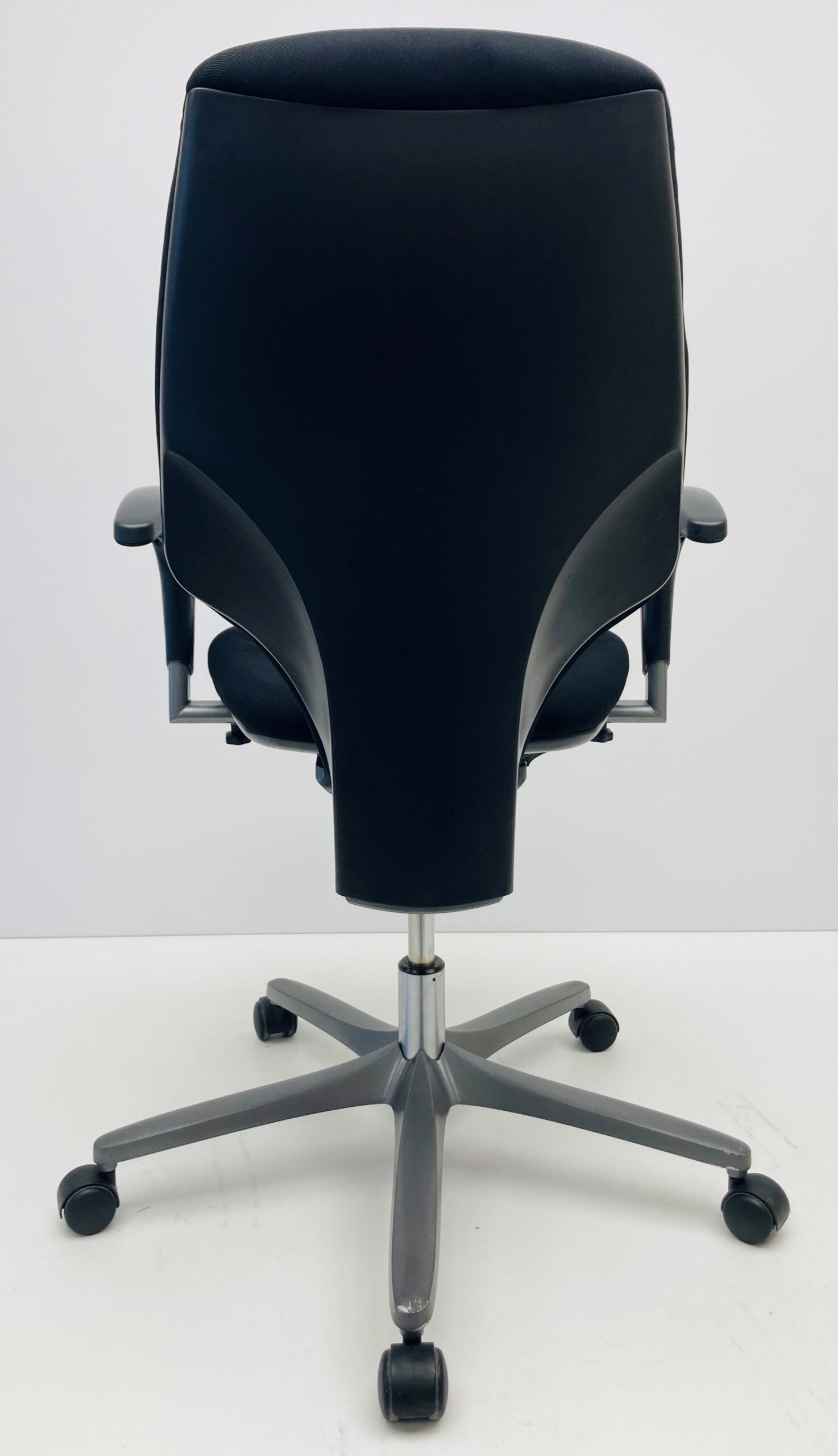 Bureaustoel Giroflex 64 zwart