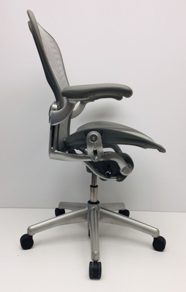 Bureaustoel Herman Miller Aeron C grijs