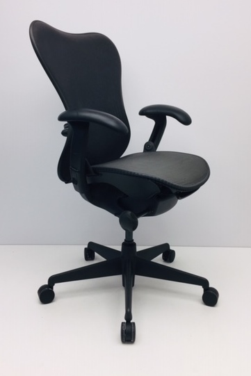 Bureaustoel Herman Miller Mirra grijs
