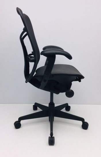 Bureaustoel Herman Miller Mirra grijs