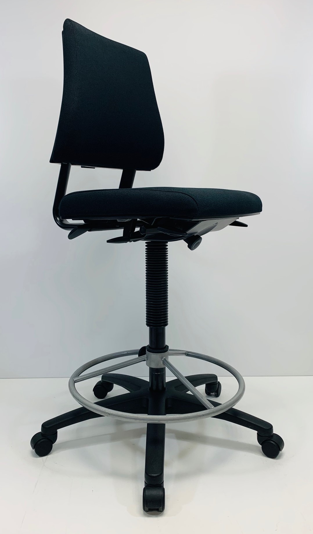 Kassastoel, loketstoel, bootstoel BMA Axia Office middelhoge rug nieuwe stof