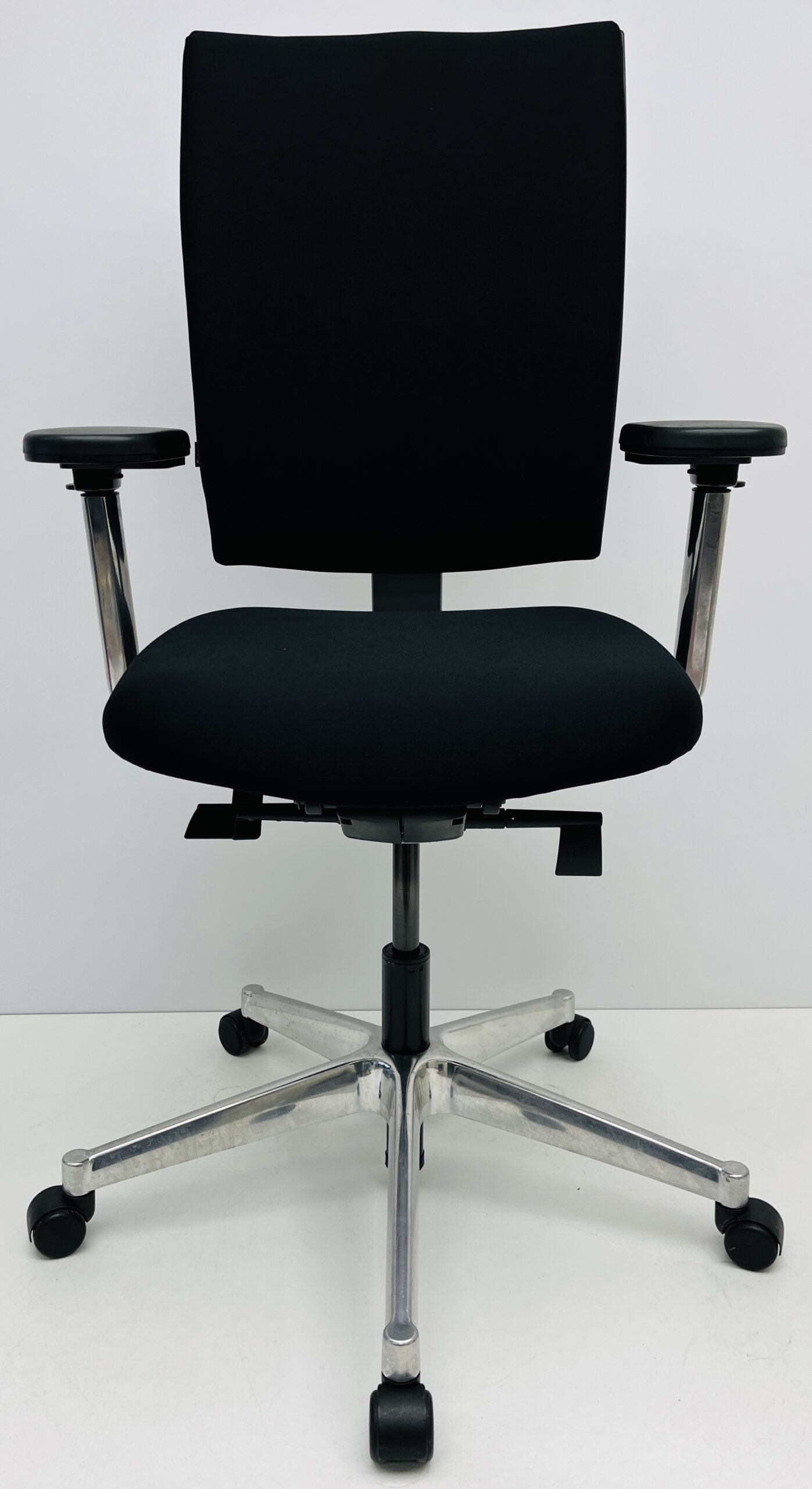 Bureaustoel Klöber Aspa zwart nieuwe stof