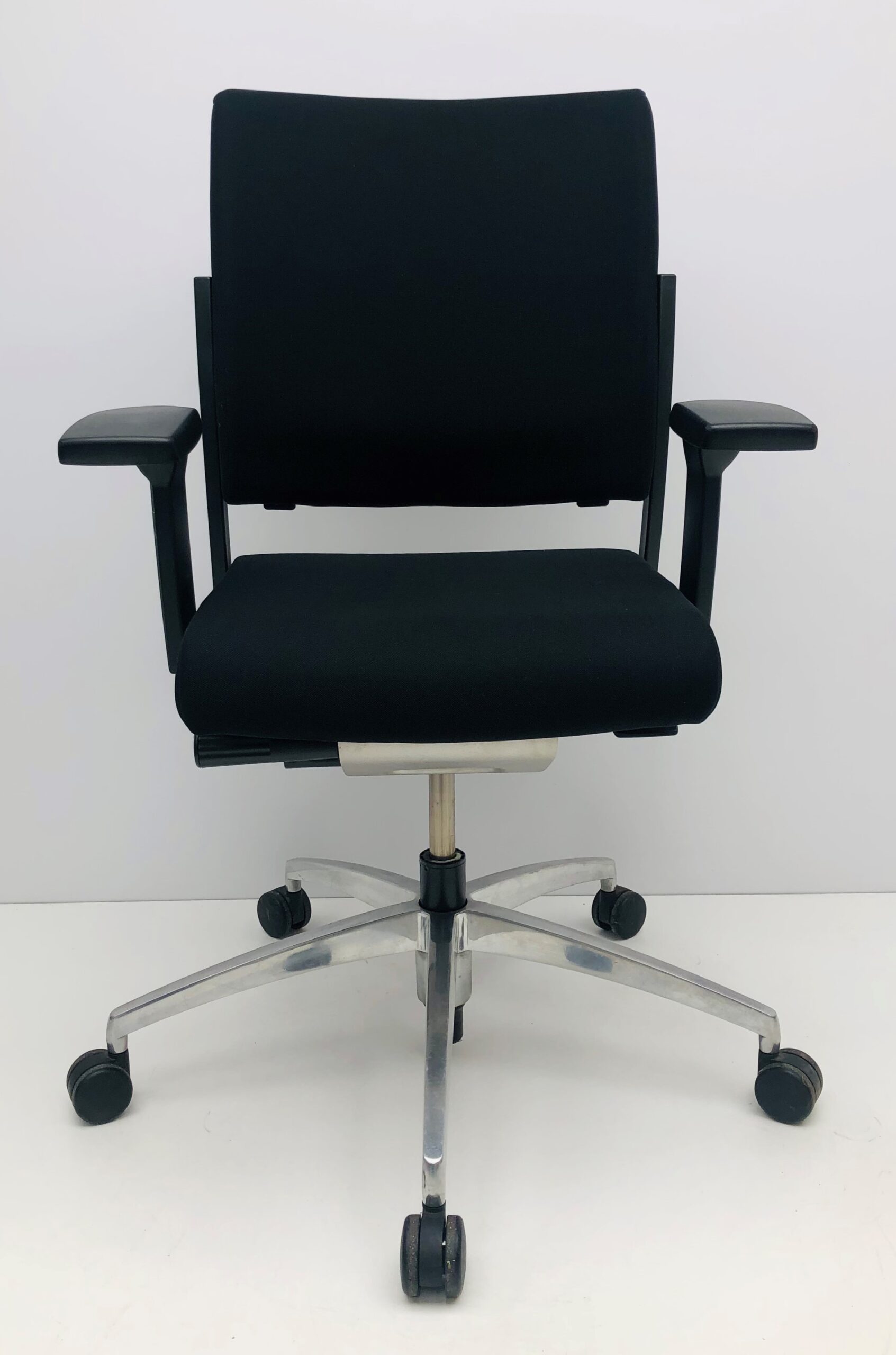 Bureaustoel Sitag AG zwart nieuwe stof