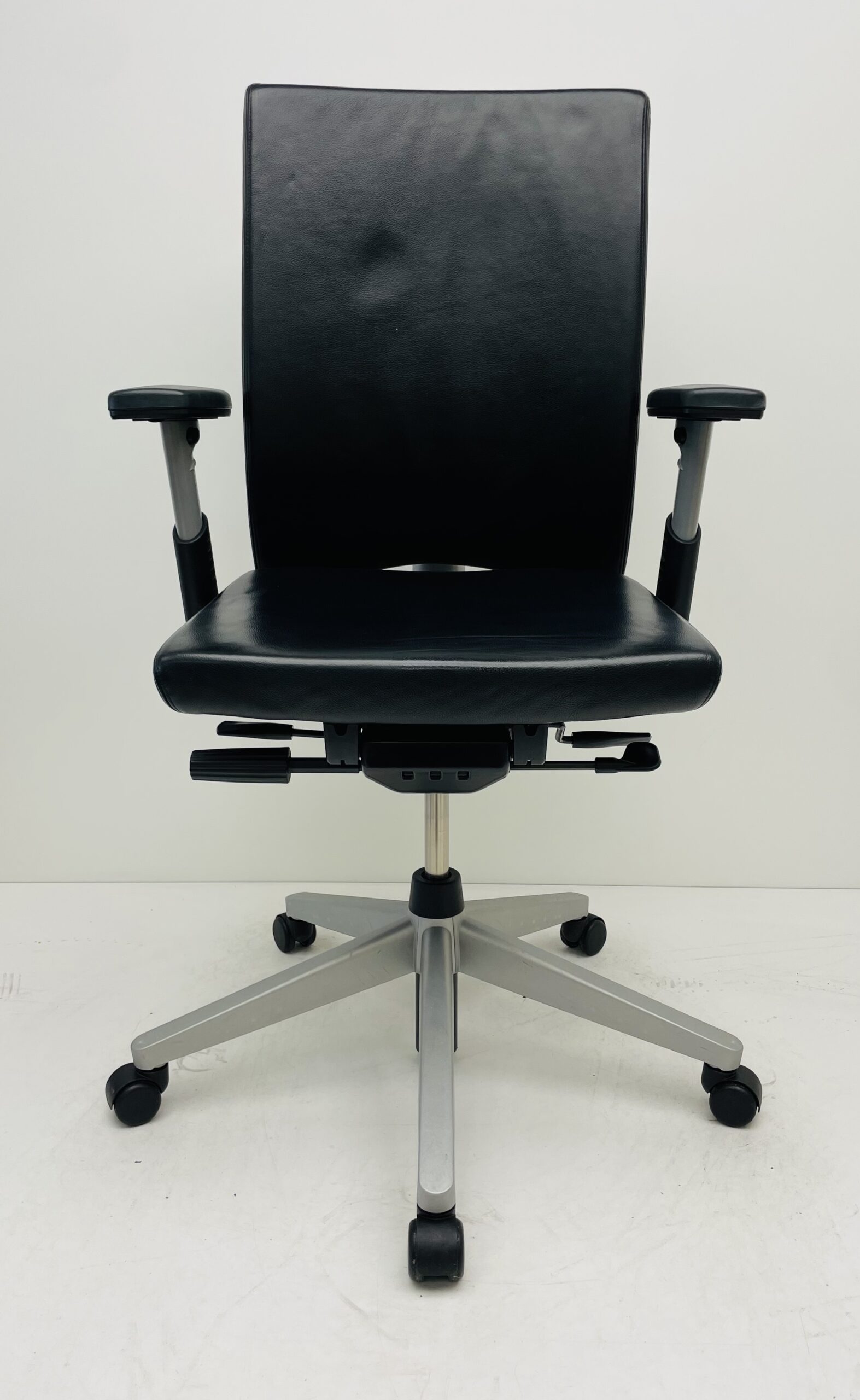 Bureaustoel Comforto DX88 zwart leder netrug