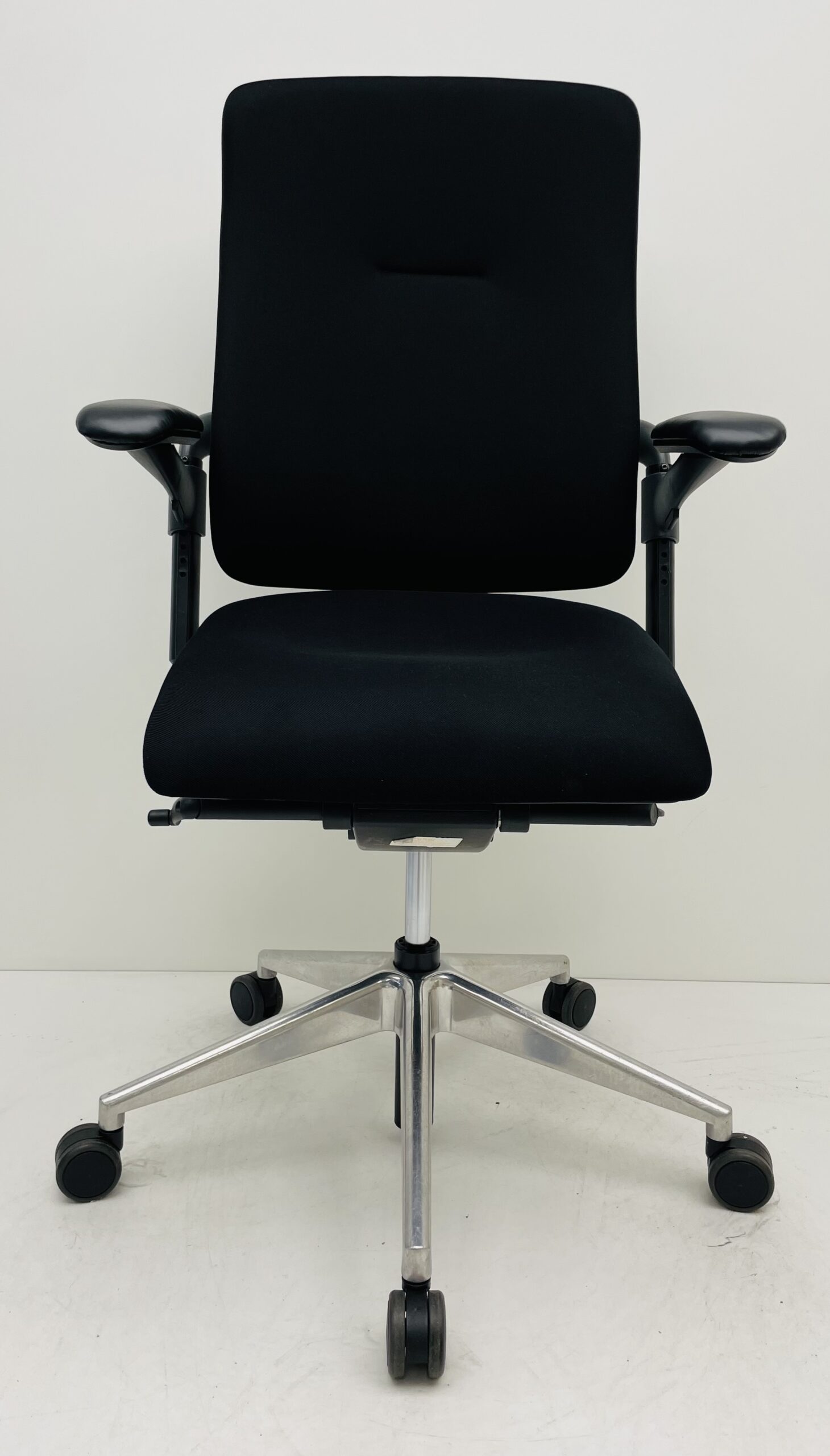 Bureaustoel Grahl Xenium zwart nieuwe stof