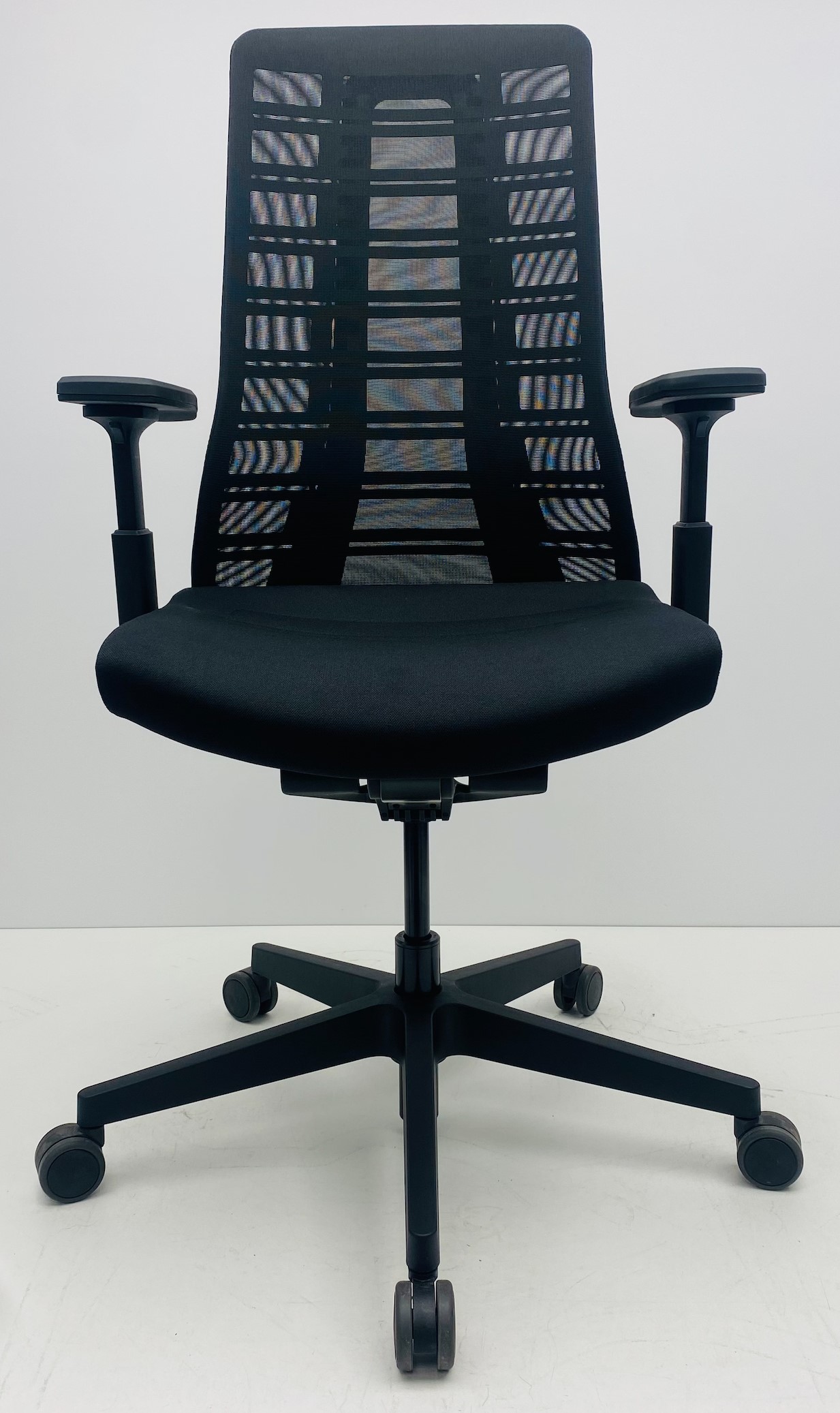 Bureaustoel Interstuhl Pure IS3 zwart